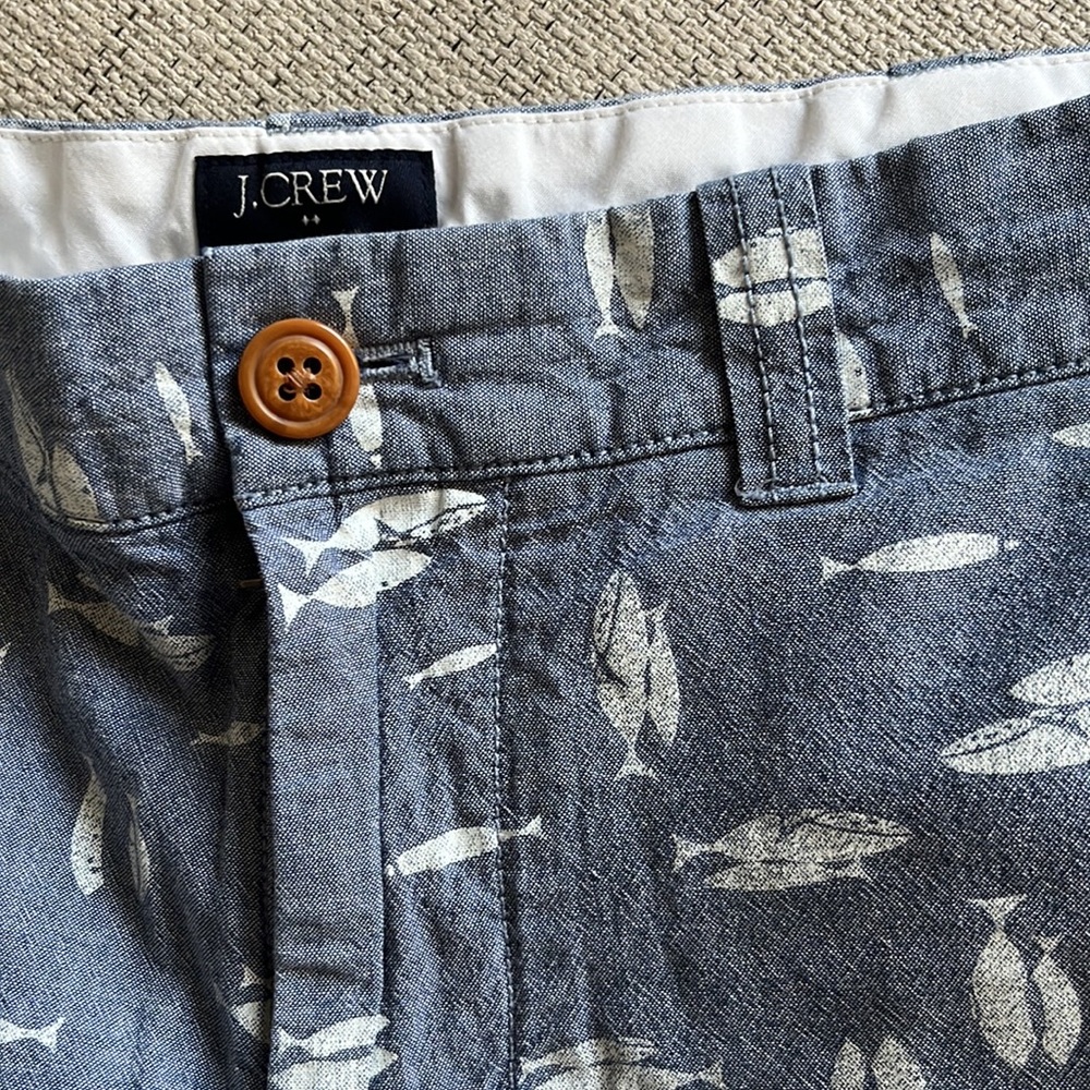 J Crew chambray fish / whale print blue shorts 31 x 6” inseam - Picture 2 of 4